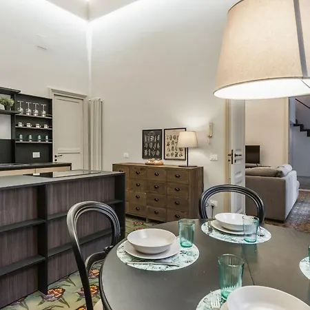 Apartment Palazzo Mirone By Wonderful Italy